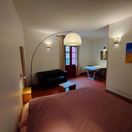 Les Studios De St Guilhem Saint-Guilhem-le-Desert Εξωτερικό φωτογραφία