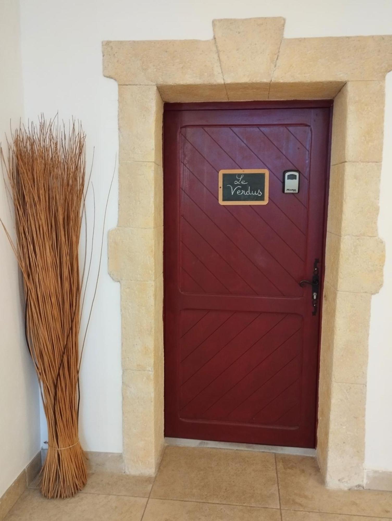 Les Studios De St Guilhem Saint-Guilhem-le-Desert Εξωτερικό φωτογραφία
