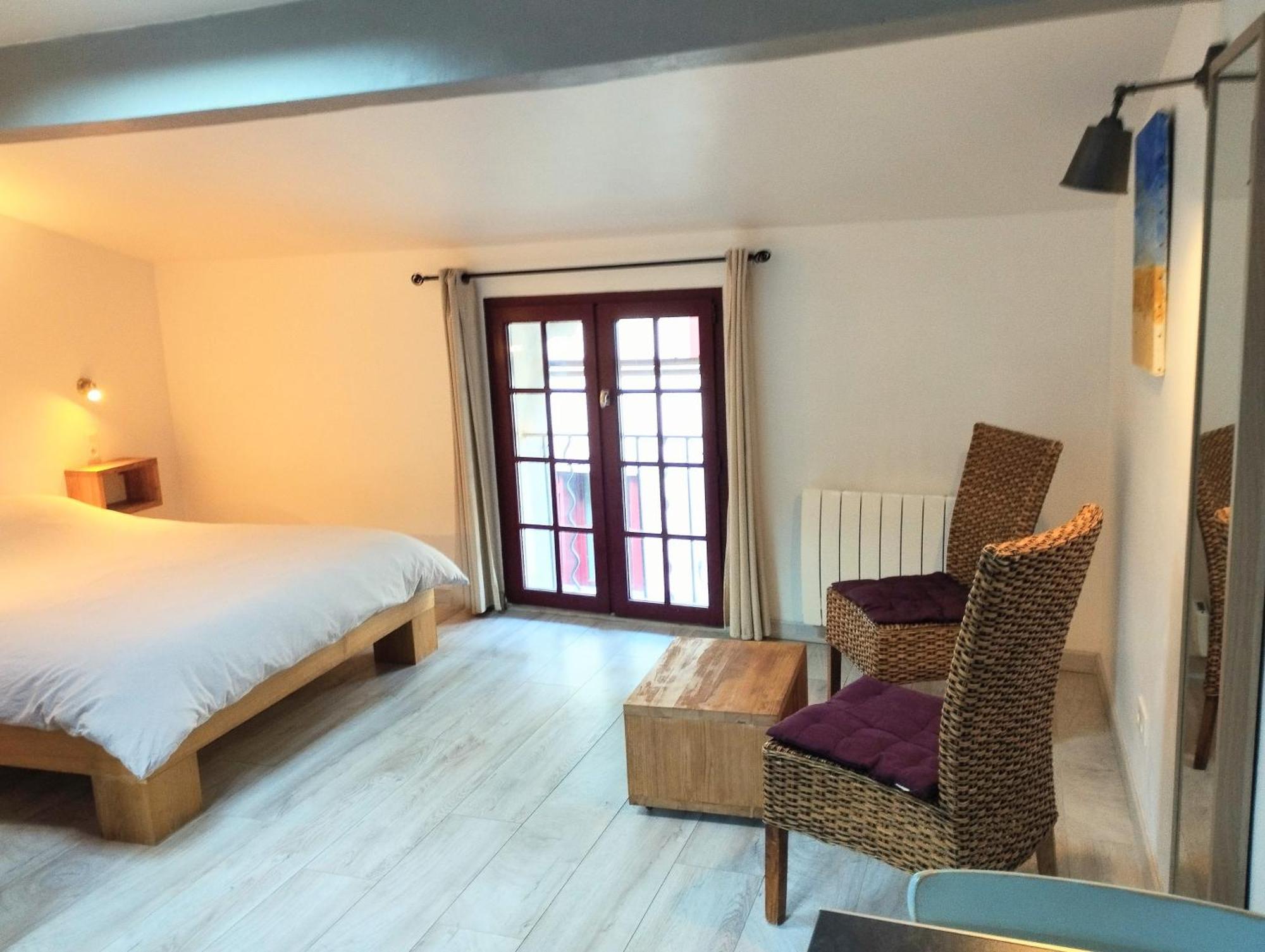 Les Studios De St Guilhem Saint-Guilhem-le-Desert Εξωτερικό φωτογραφία